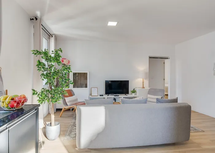 Upgrade Paradise Centre * 丰沙尔