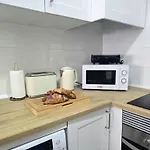 2br Walk Everywhere In Apartment