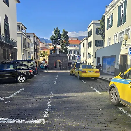 2br Walk Everywhere In شقة فونشال