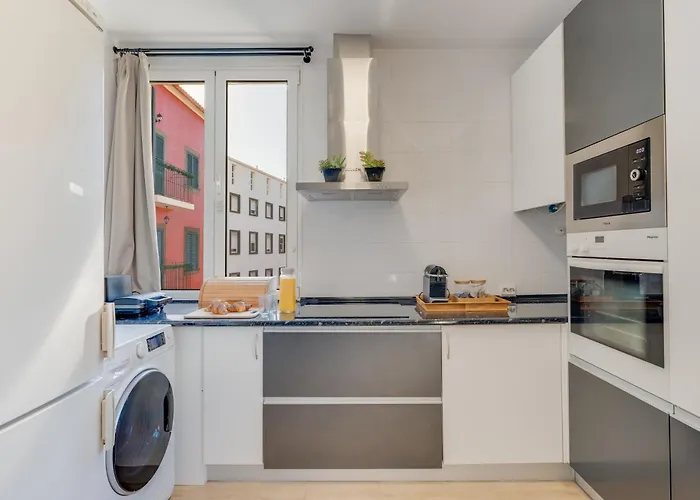 Bright 2br In Centre, Walk Everywhere *