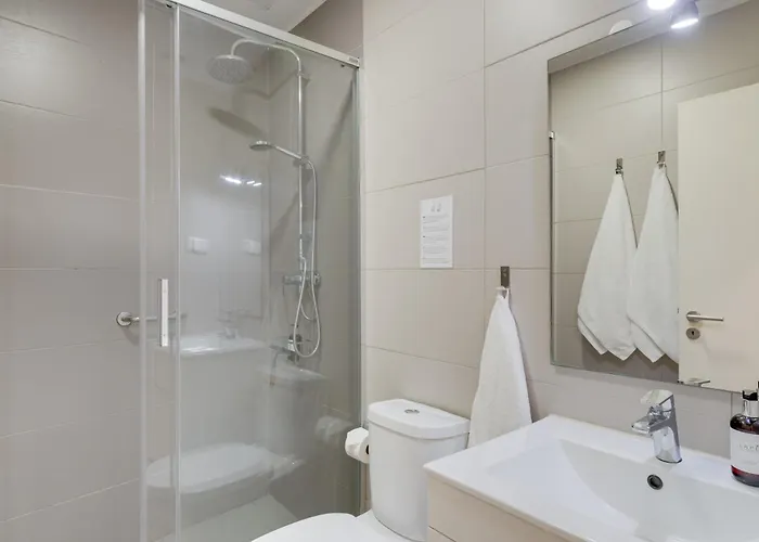 Bright 2br In Centre, Walk Everywhere Appartement Funchal (Madeira)