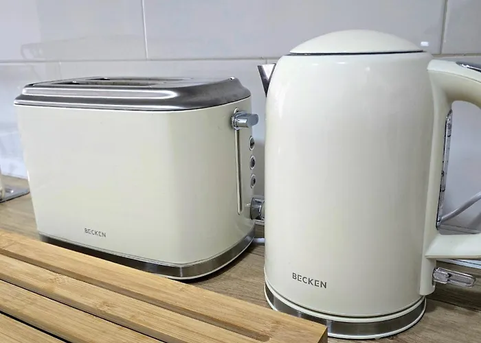 Upgrade Paradise Centre *