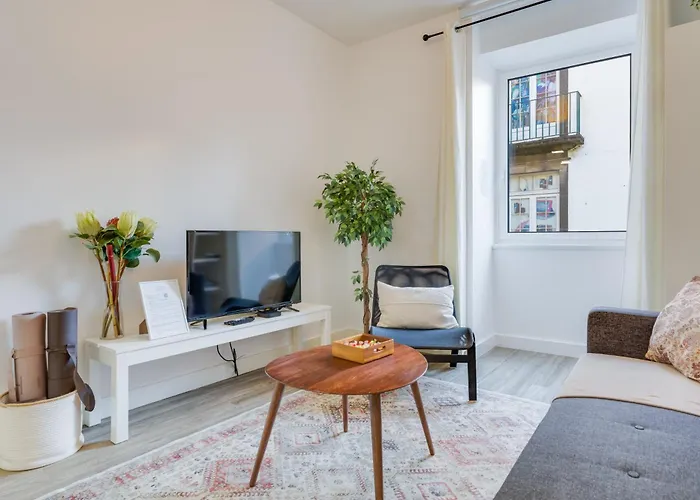 Bright 2br In Centre, Walk Everywhere Funchal (Madeira)