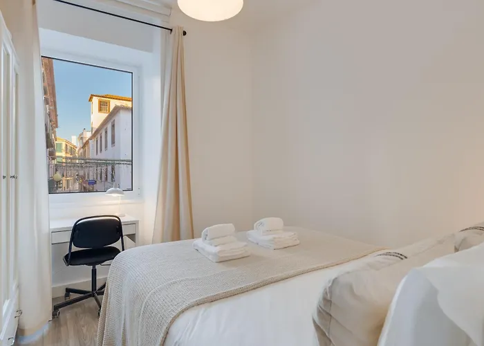 Bright 2br In Centre, Walk Everywhere *