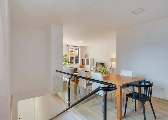 Bright 2br In Centre, Walk Everywhere * Funchal (Madeira)