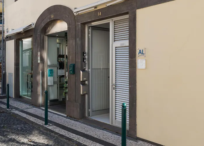 Appartement Bright 2br In Centre, Walk Everywhere Funchal (Madeira)