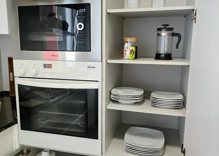 Bright 2br In Centre, Walk Everywhere Appartement